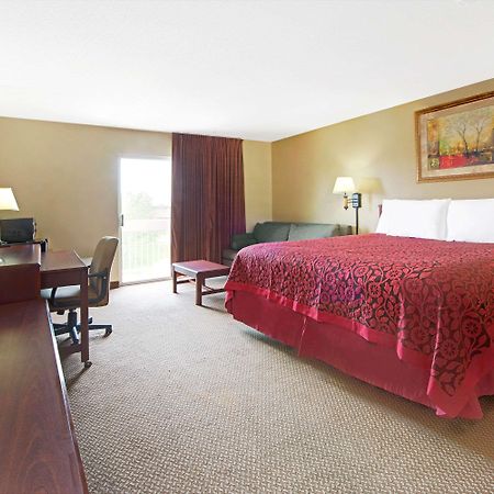 Days Inn By Wyndham St. Louis/Westport Mo Мэриленд-Хайтс Экстерьер фото