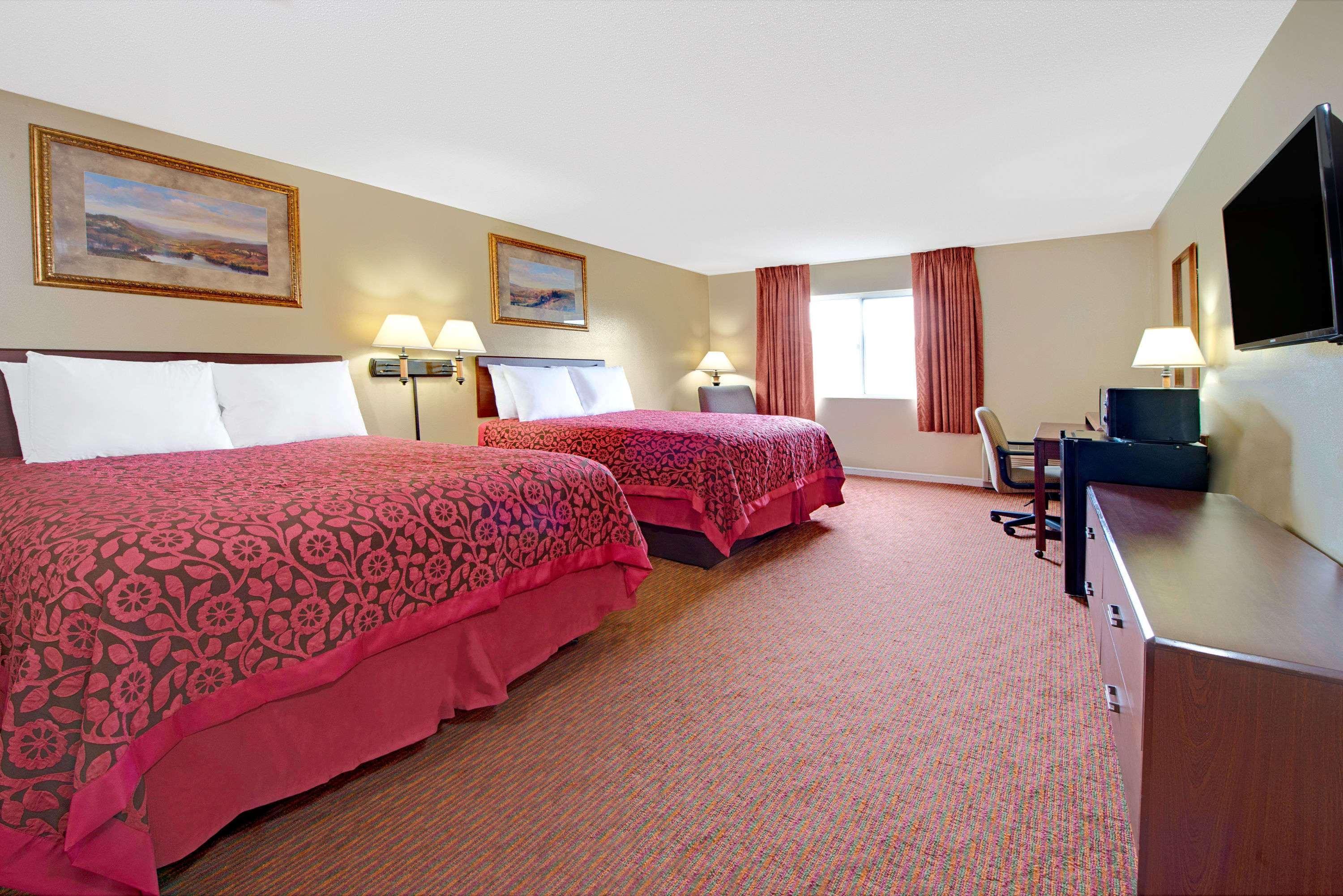 Days Inn By Wyndham St. Louis/Westport Mo Мэриленд-Хайтс Экстерьер фото