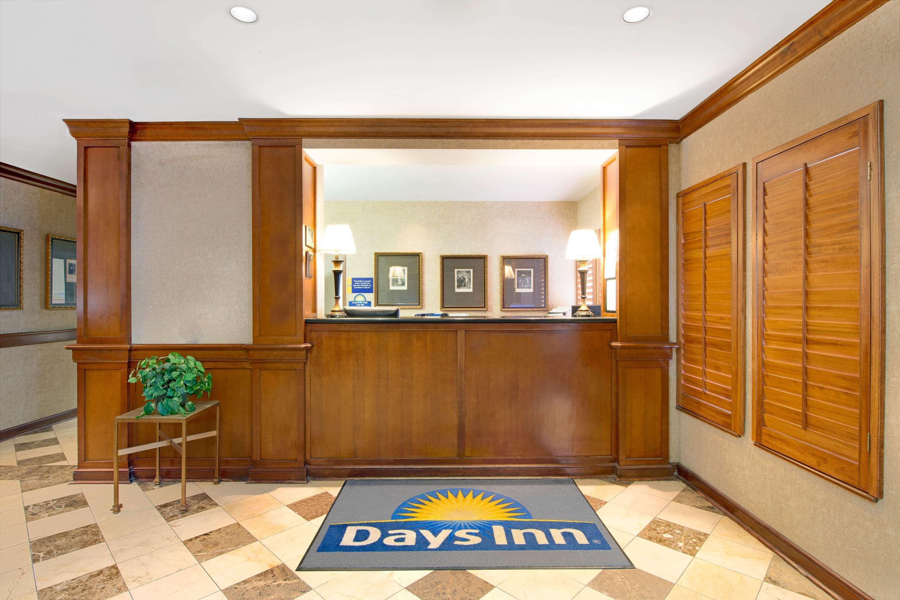 Days Inn By Wyndham St. Louis/Westport Mo Мэриленд-Хайтс Экстерьер фото